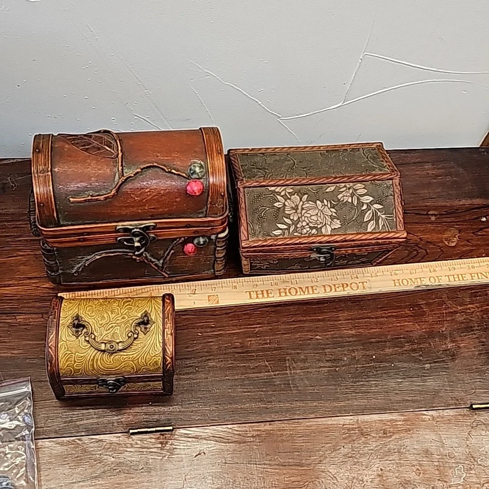 3 vintage wooden boxes with metal hinges and latch closures trinket storage - Picture 13 of 16